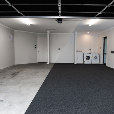 "Small Sized" Triple Garage (54.9m2)
